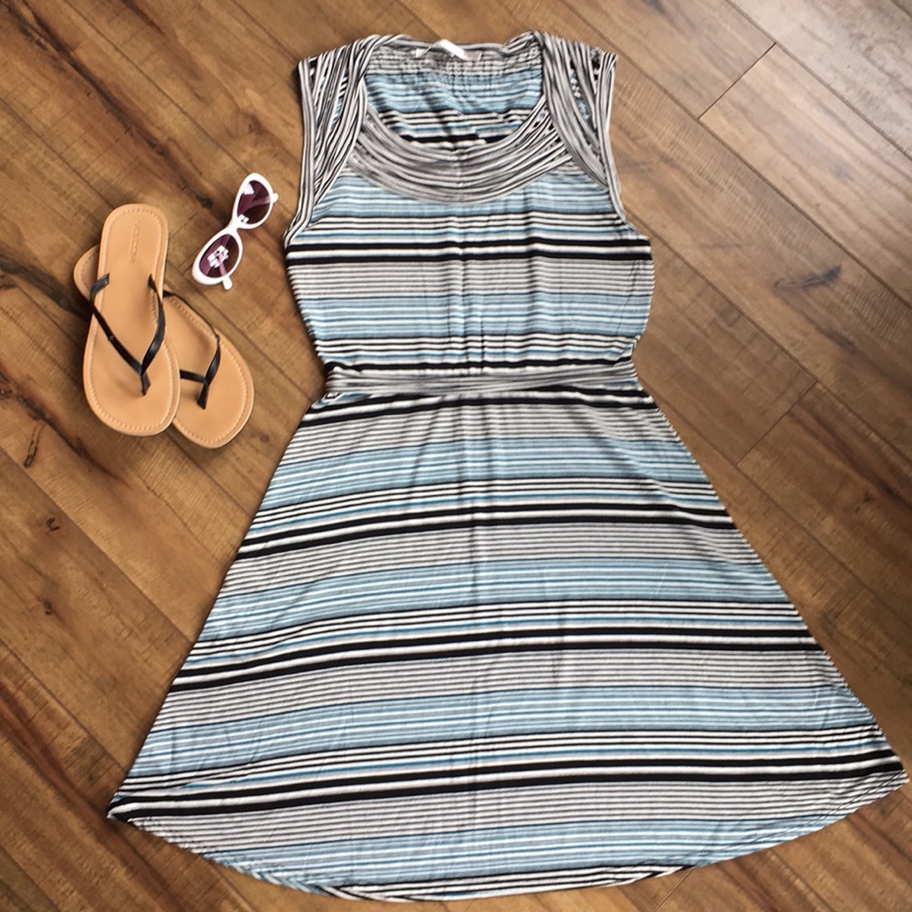 MAX STUDIO DRESS